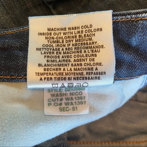 Joe’s Jeans Provocateur Bootcut - Picture 4 of 12